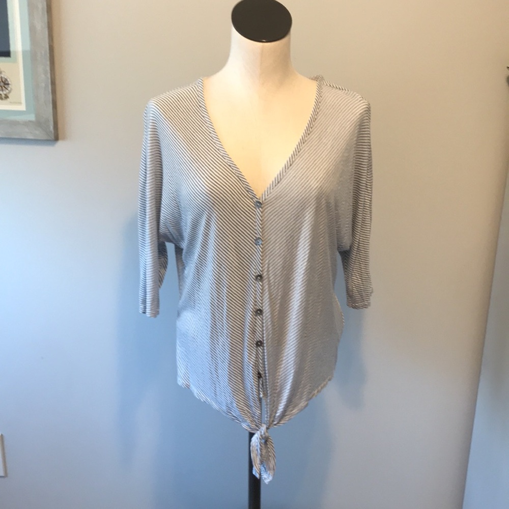 Tie Front Top